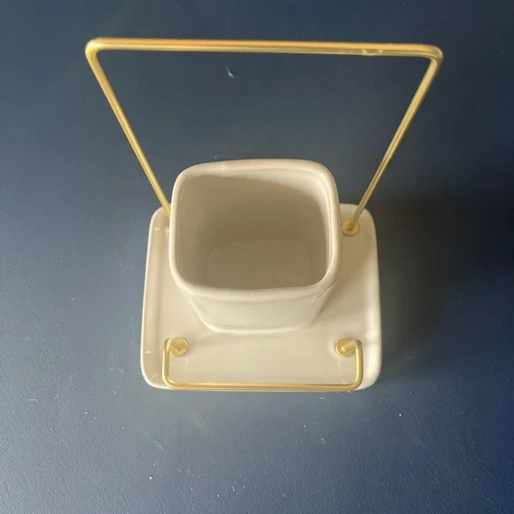 Southern Living At Home White and Gold Bath Accessory - Picture 3 of 5